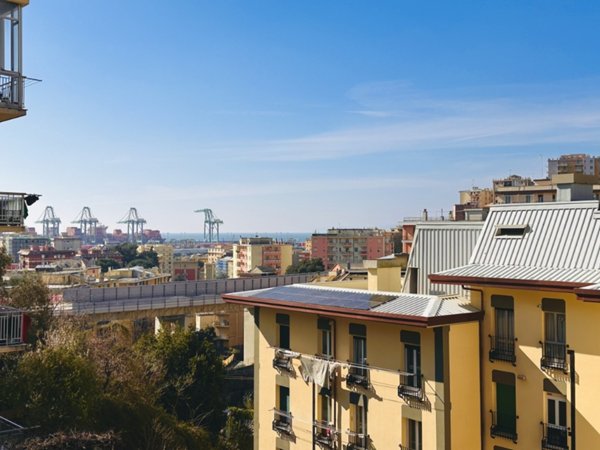 appartamento in vendita a Genova in zona Palmaro / Pra'