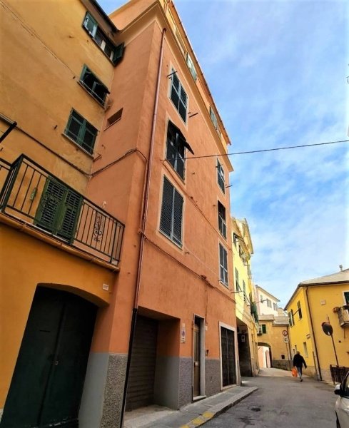 appartamento in vendita a Genova in zona Palmaro / Pra'