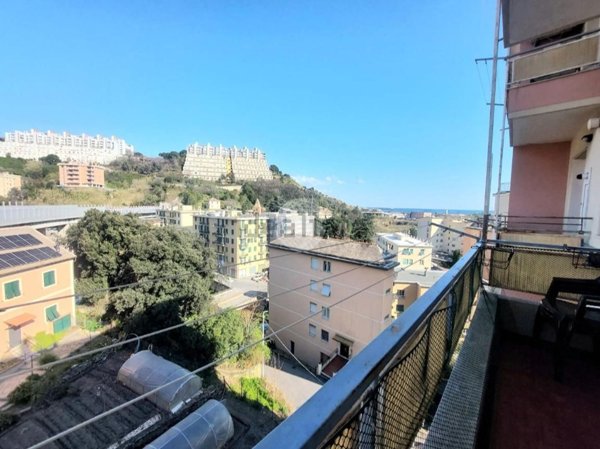 appartamento in vendita a Genova in zona Palmaro / Pra'