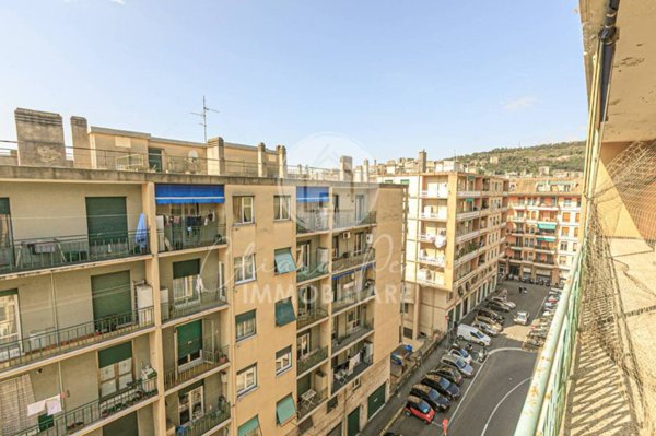 appartamento in vendita a Genova in zona Marassi