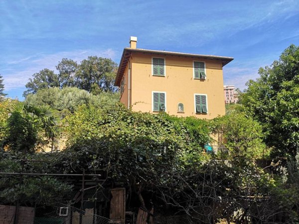 casa indipendente in vendita a Genova in zona Palmaro / Pra'