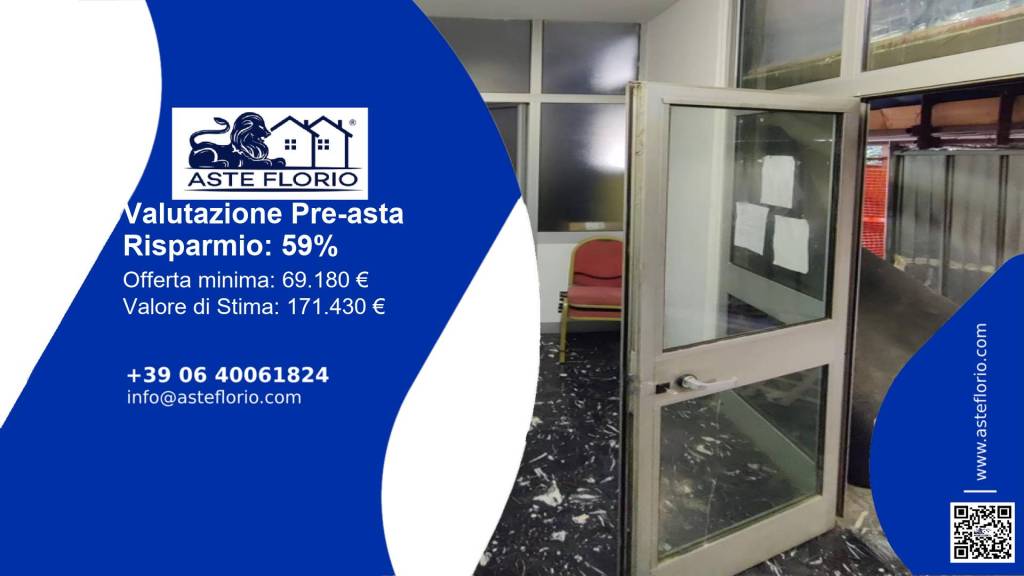 locale commerciale in vendita a Genova in zona Sampierdarena