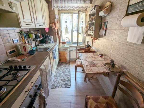 appartamento in vendita a Genova in zona Certosa