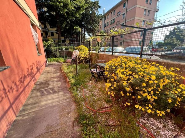 appartamento in vendita a Genova in zona San Benigno