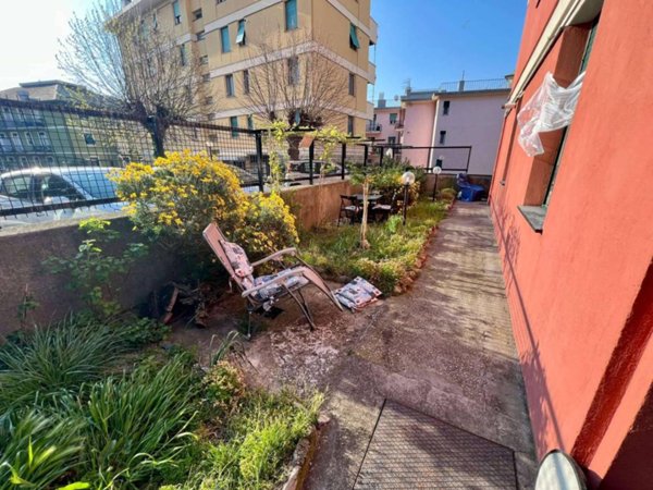 appartamento in vendita a Genova in zona San Benigno