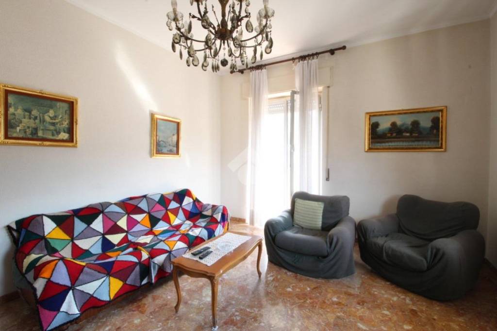 appartamento in vendita a Genova in zona Molassana