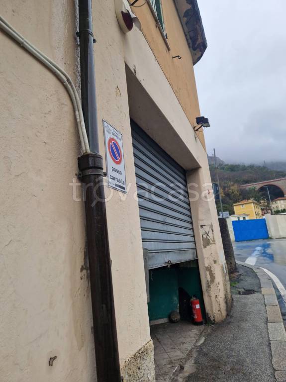 appartamento in vendita a Genova in zona Sestri Ponente
