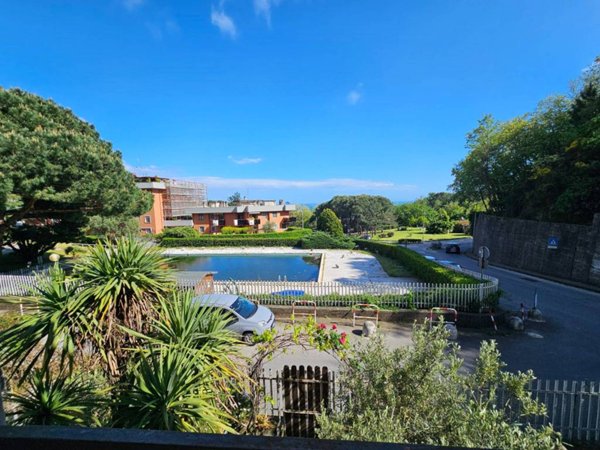 appartamento in vendita a Genova in zona Pegli