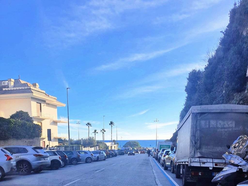appartamento in vendita a Genova in zona Albaro