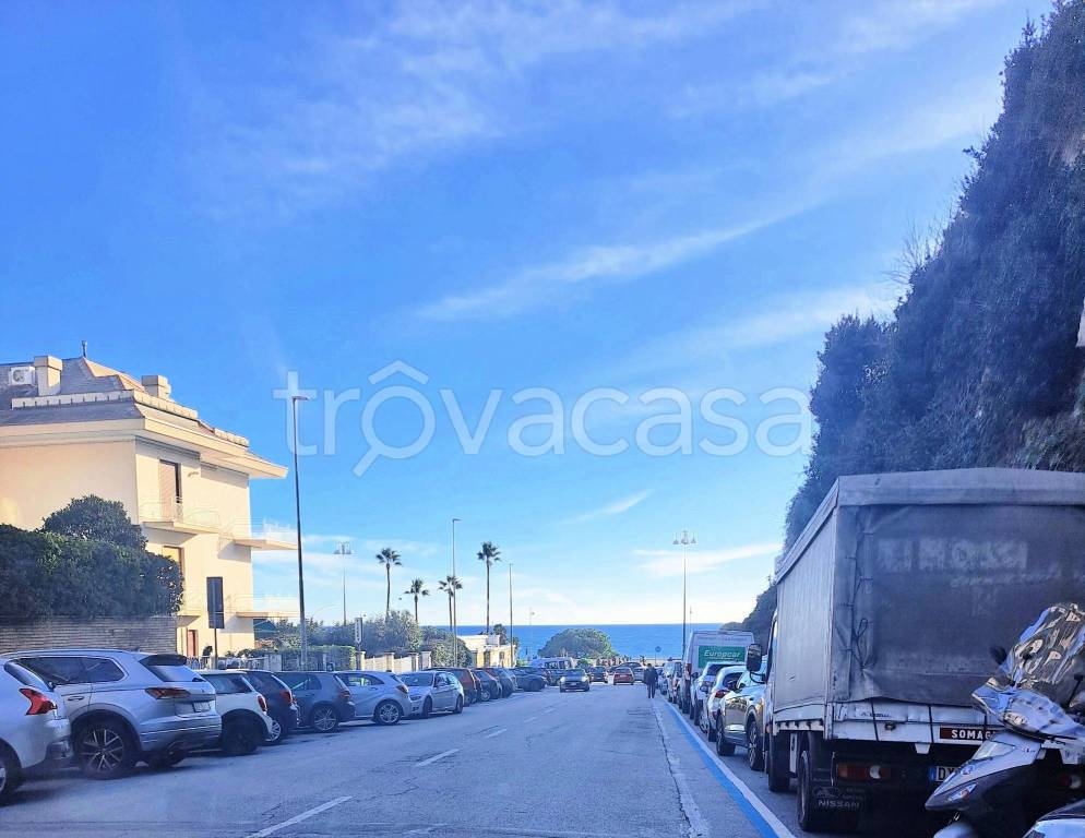 appartamento in vendita a Genova in zona Albaro