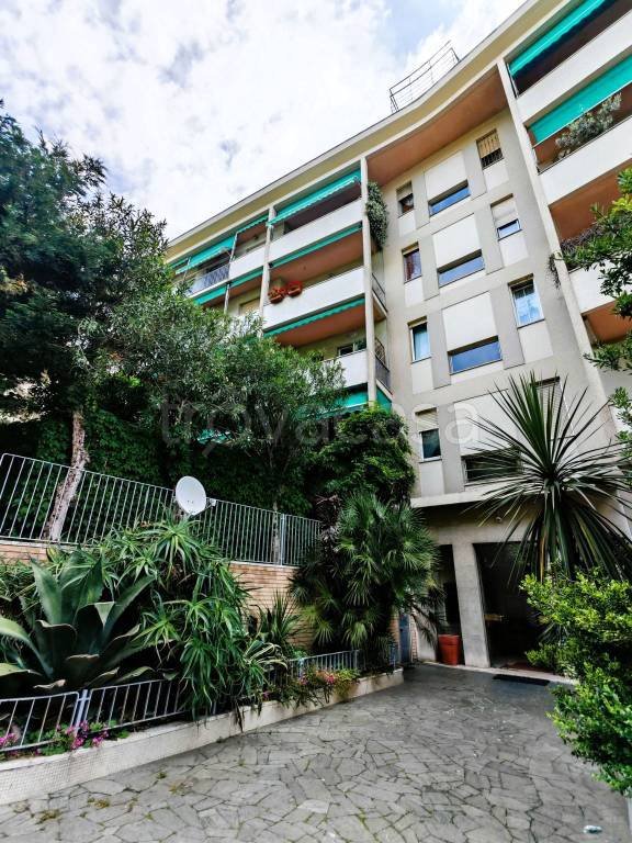 appartamento in vendita a Genova in zona Albaro