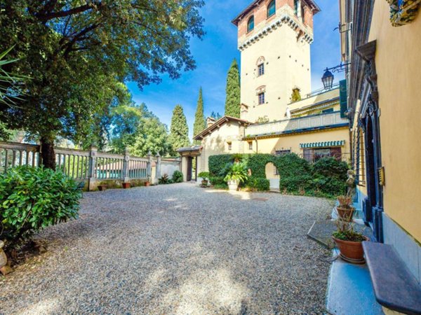 casa indipendente in vendita a Genova in zona Nervi