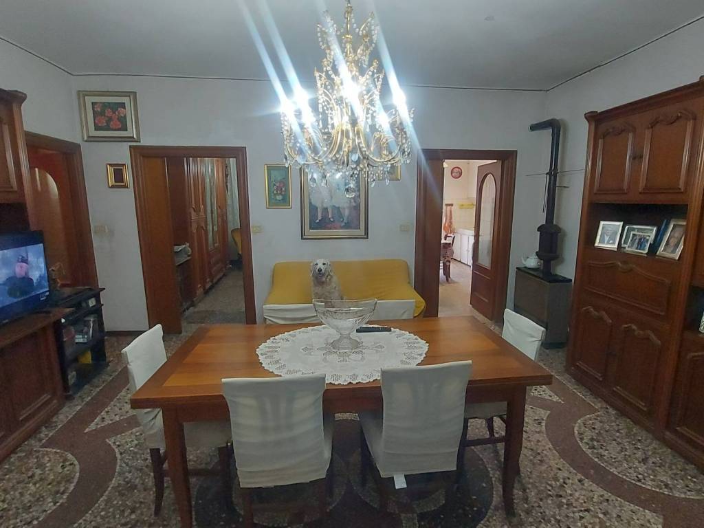 appartamento in vendita a Genova in zona Sestri Ponente
