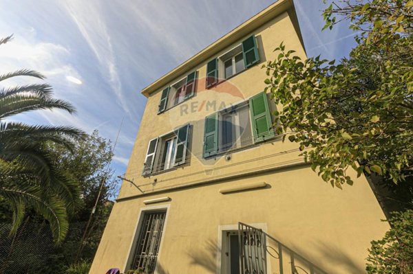 casa indipendente in vendita a Genova in zona Molassana
