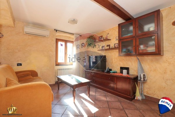 casa indipendente in vendita a Genova in zona Struppa