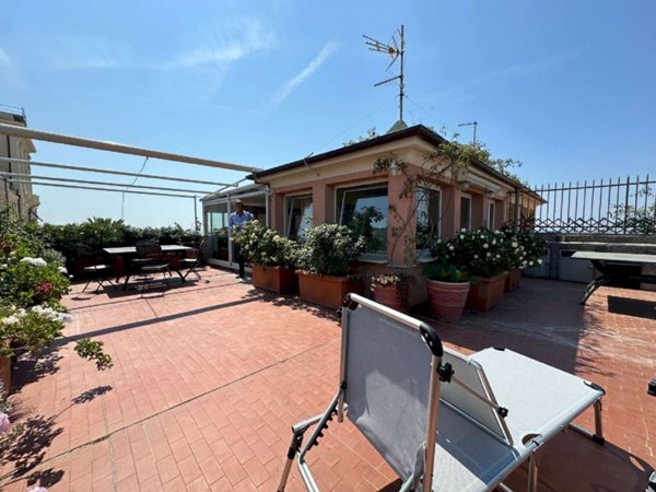 casa indipendente in vendita a Genova
