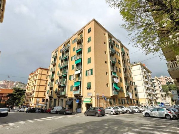 appartamento in vendita a Genova in zona Marassi