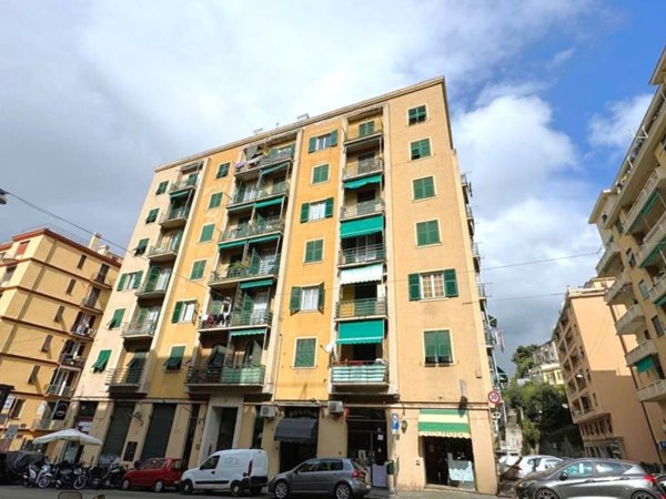 appartamento in vendita a Genova in zona Marassi
