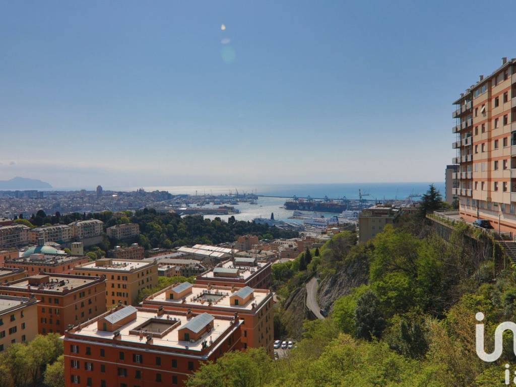 appartamento in vendita a Genova in zona DiNegro