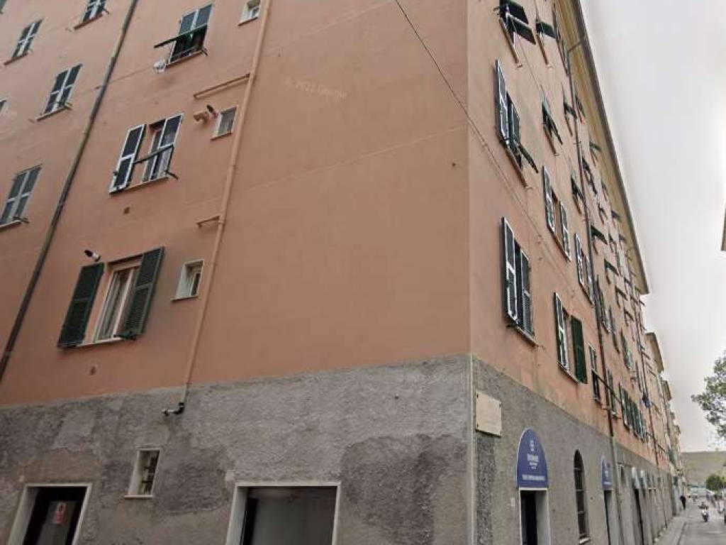 appartamento in vendita a Genova in zona Sestri Ponente