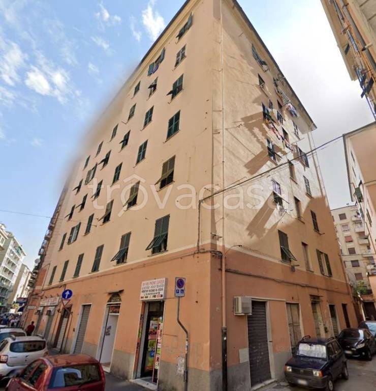 appartamento in vendita a Genova in zona Sampierdarena