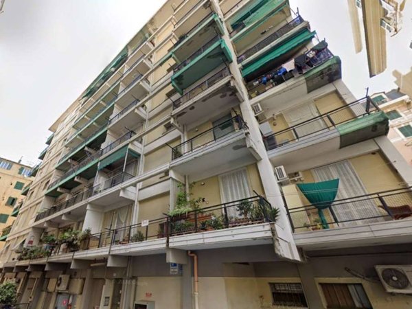 appartamento in vendita a Genova in zona Sampierdarena
