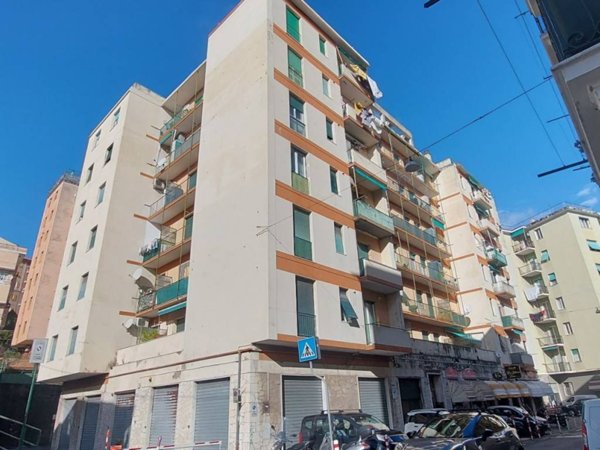 appartamento in vendita a Genova in zona Sestri Ponente