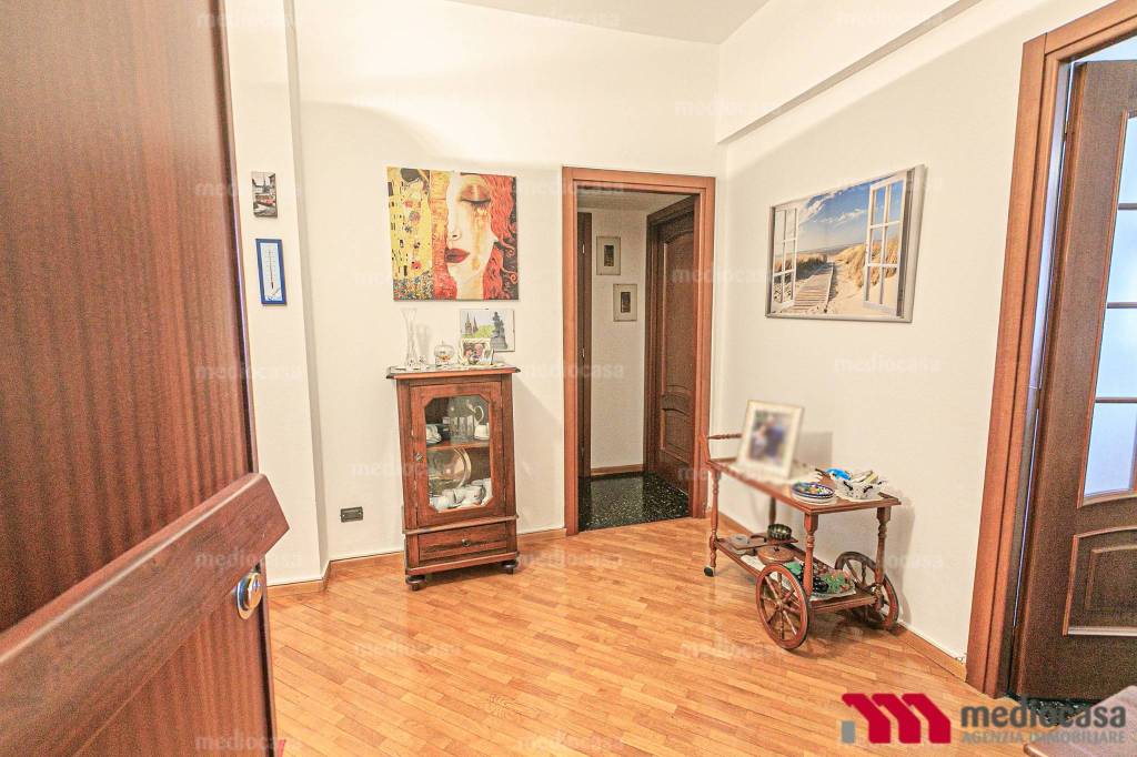 appartamento in vendita a Genova in zona Oregina