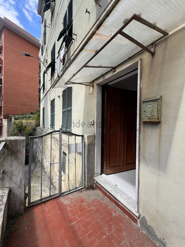 appartamento in vendita a Genova in zona Certosa