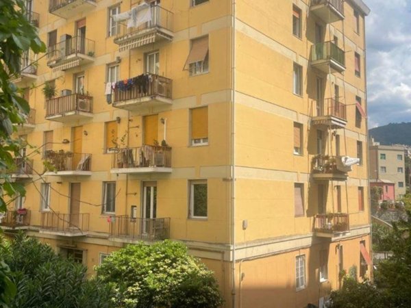 appartamento in vendita a Genova in zona Sturla