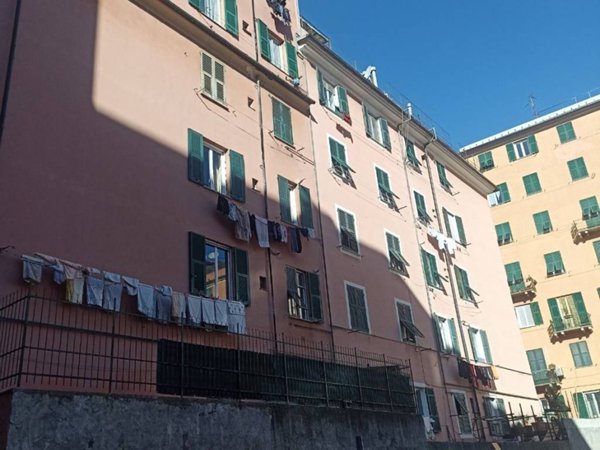 appartamento in vendita a Genova in zona Sampierdarena