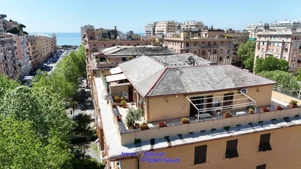 appartamento in vendita a Genova in zona Foce