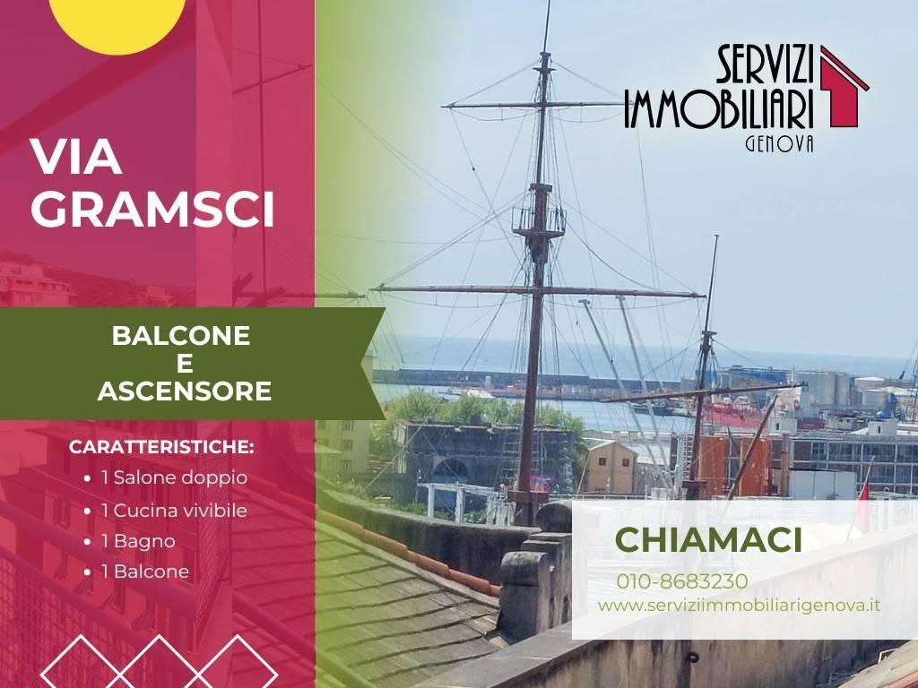 appartamento in vendita a Genova in zona Sottoripa / Maddalena / Molo