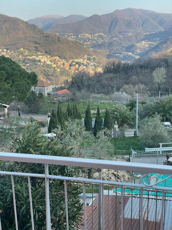 appartamento in vendita a Genova in zona Molassana