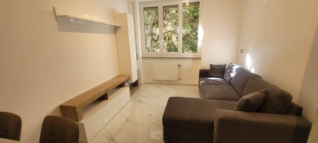 appartamento in vendita a Genova in zona Sottoripa / Maddalena / Molo