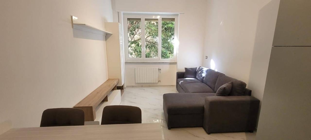 appartamento in vendita a Genova in zona Sottoripa / Maddalena / Molo