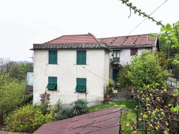 appartamento in vendita a Genova in zona Rivarolo
