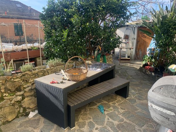 casa indipendente in vendita a Genova