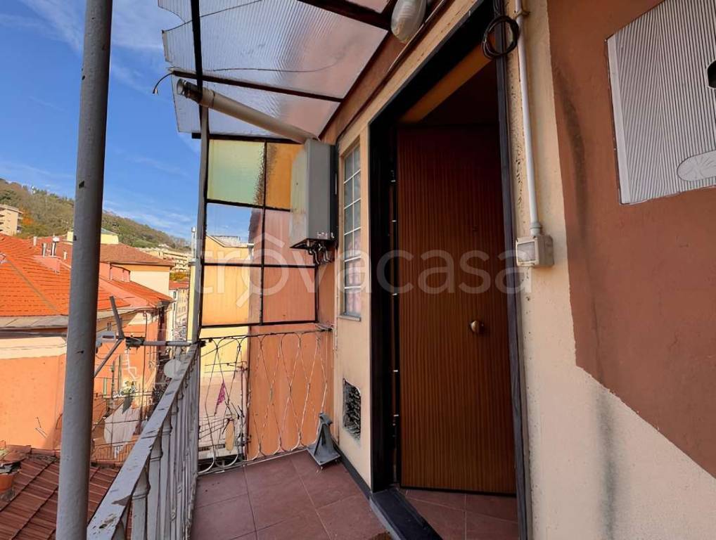 appartamento in vendita a Genova in zona Pontedecimo
