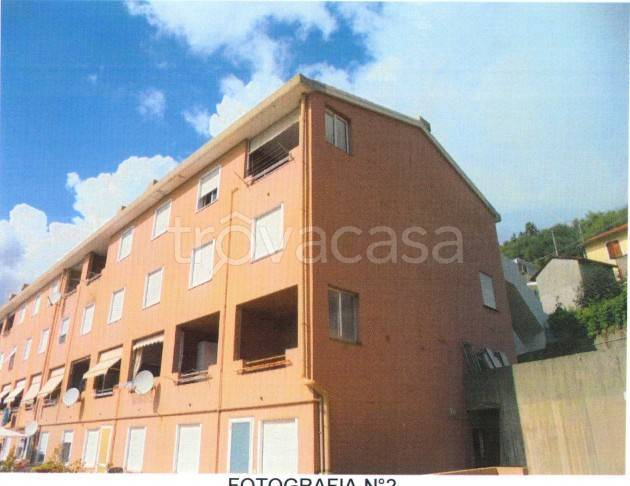 appartamento in vendita a Genova in zona San Gottardo/Sant'Eusebio