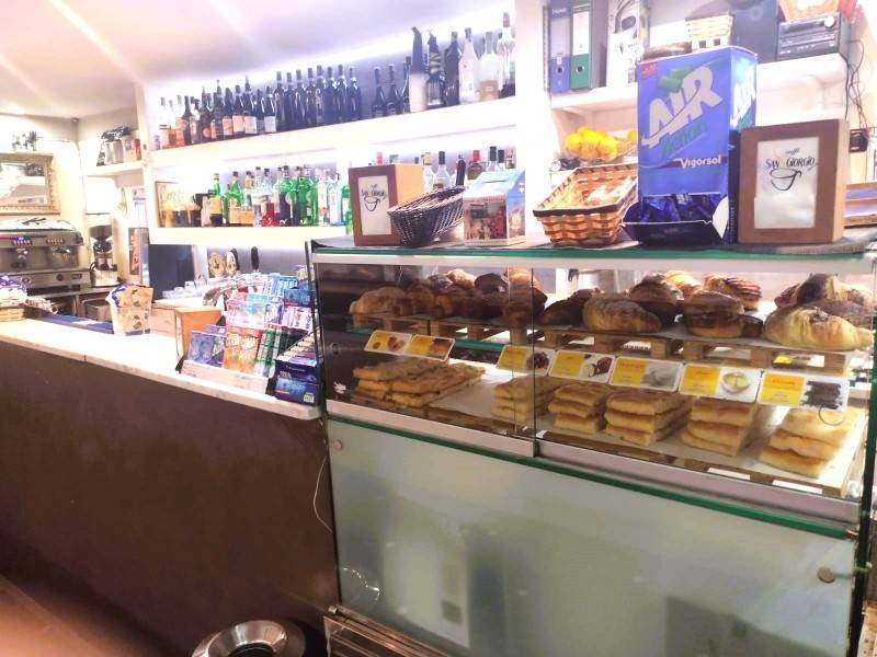 negozio in vendita a Genova in zona Marassi