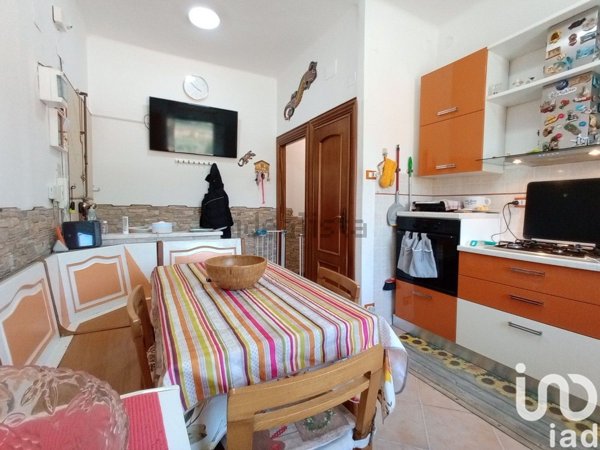 appartamento in vendita a Genova in zona Bolzaneto