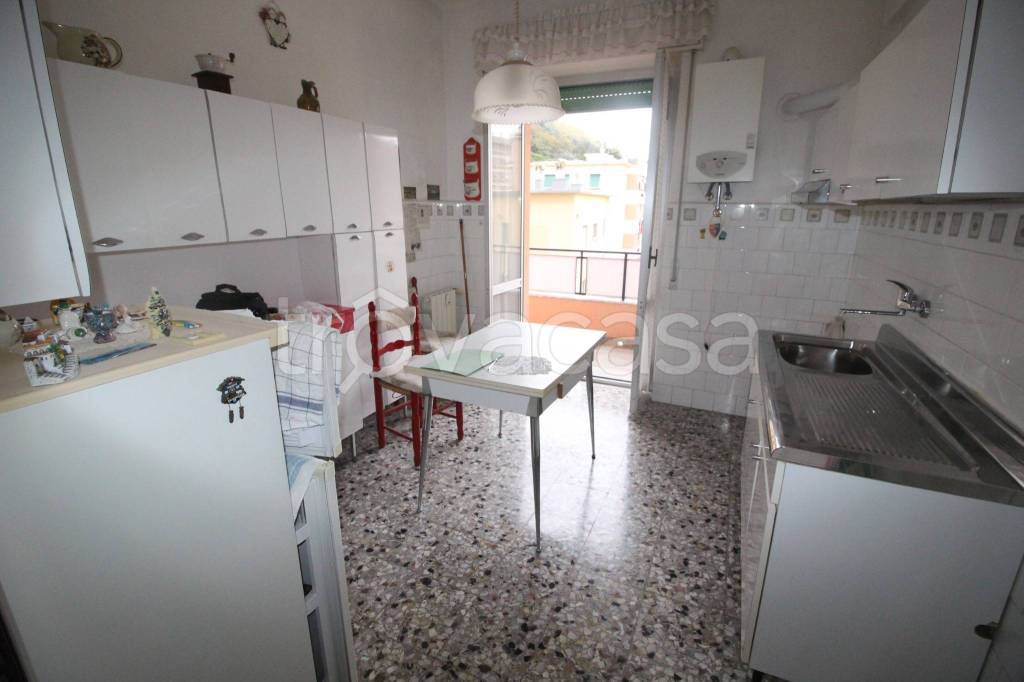 appartamento in vendita a Genova in zona Palmaro / Pra'