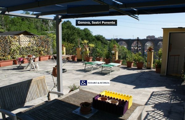 appartamento in vendita a Genova in zona Sestri Ponente