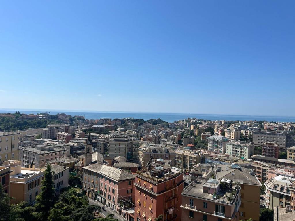 appartamento in vendita a Genova in zona San Martino