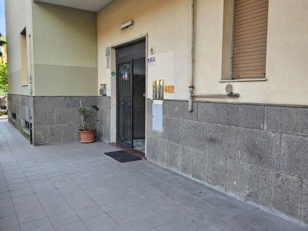 appartamento in vendita a Genova in zona Struppa