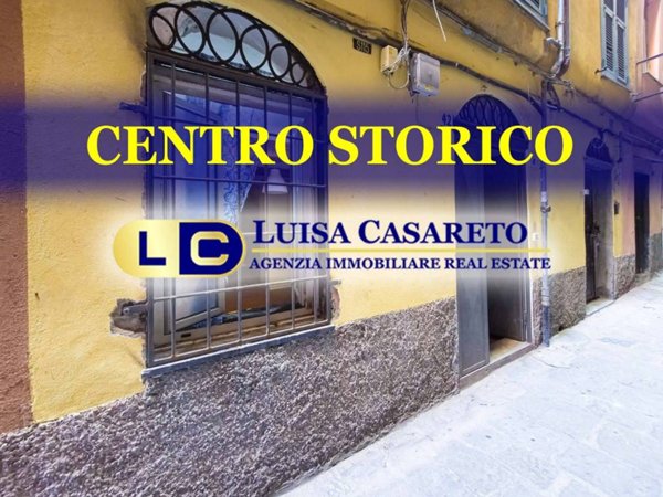 appartamento in vendita a Genova in zona Sottoripa / Maddalena / Molo