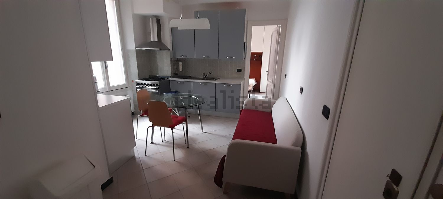 appartamento in vendita a Genova in zona Sestri Ponente