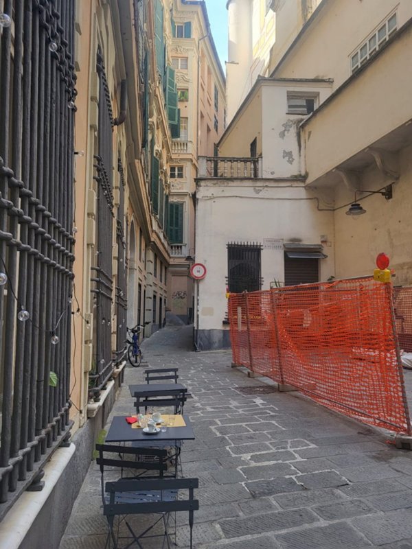 locale di sgombero in vendita a Genova in zona Centro Storico