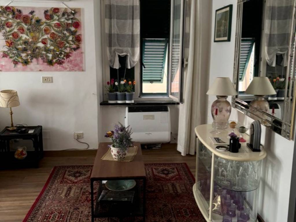 appartamento in vendita a Genova in zona Palmaro / Pra'
